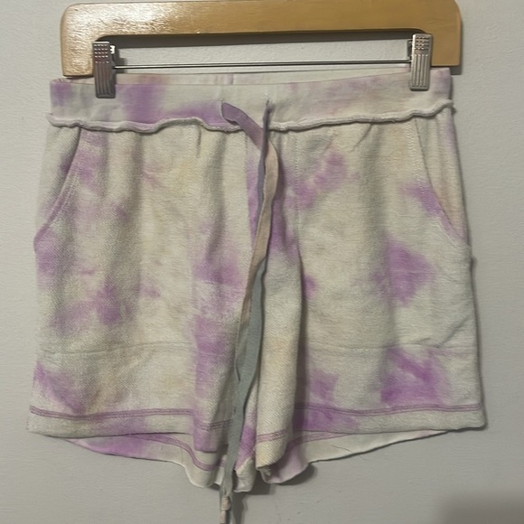 NWT Kirious Los Angeles Women's Size Small Tie Dye Fleece Sweat shorts - Picture 2 of 5